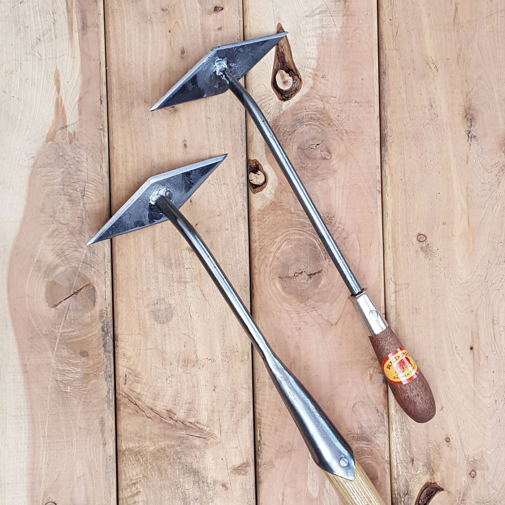 The standard small head is the same size as that found on the hand tool.